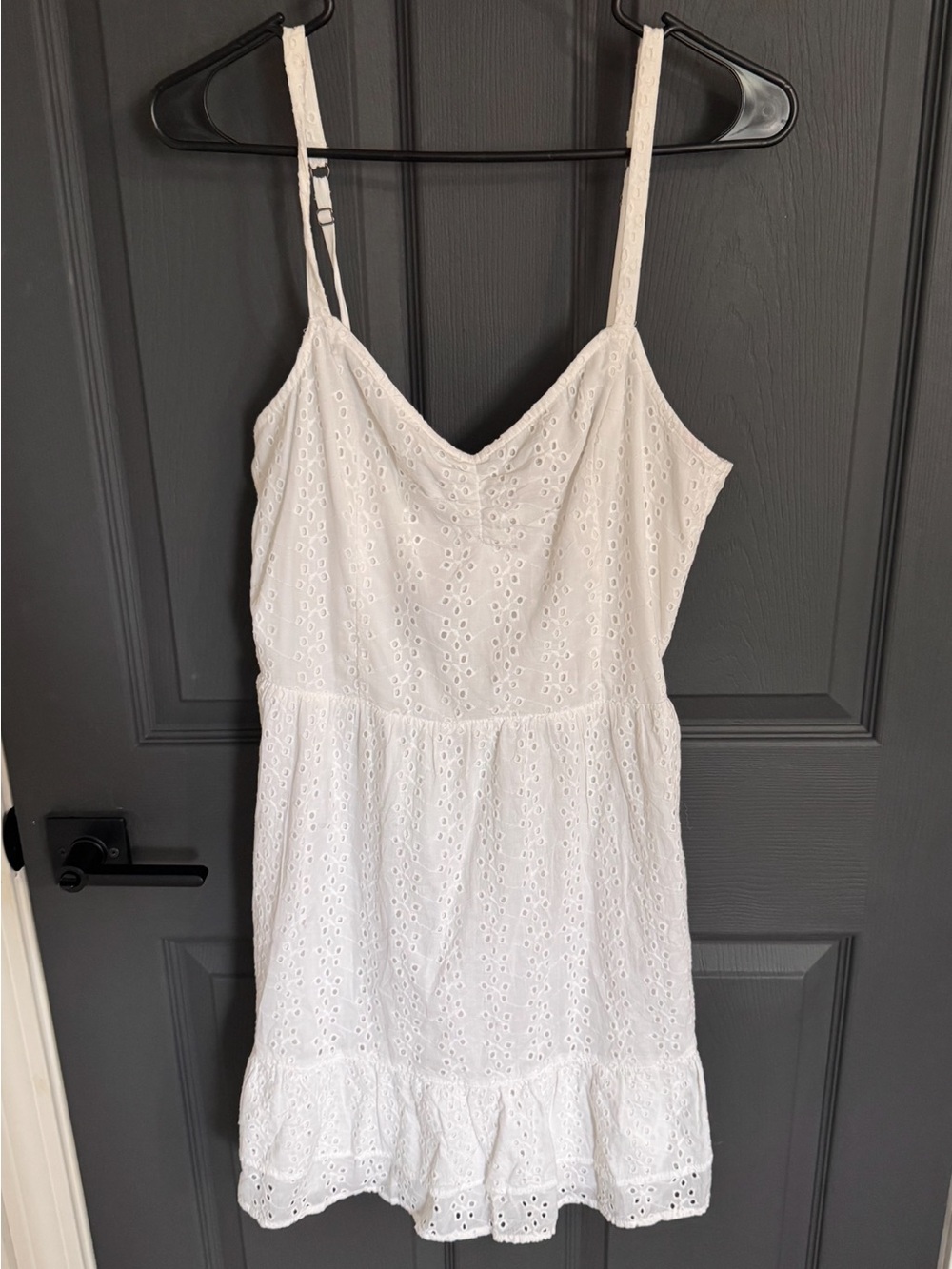 Hollister White Eyelet Tie-Back Mini Dress NWT Size Medium - Picture 2 of 7